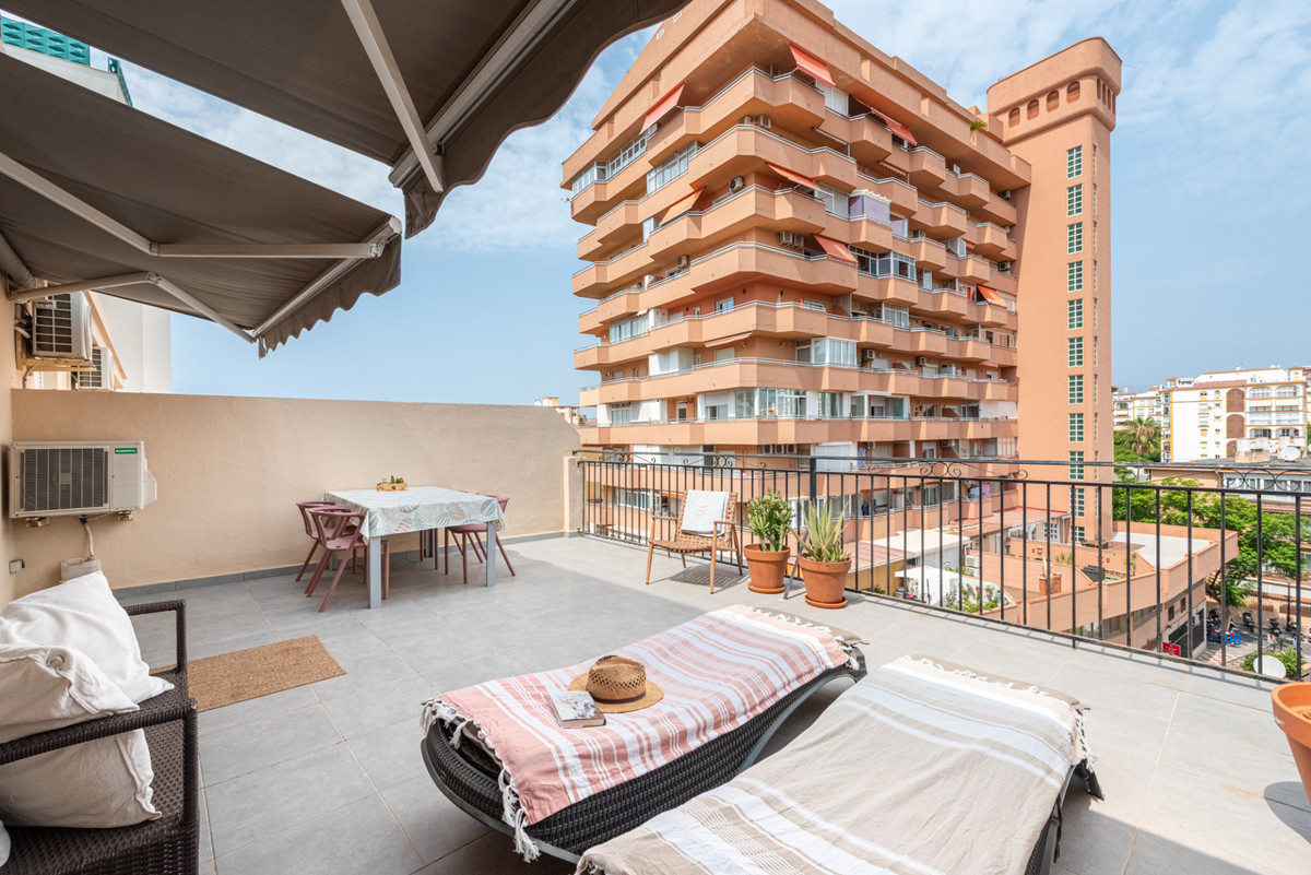 2 Bed Apartment for sale in Los Boliches Costa Del Sol, Málaga, Spain