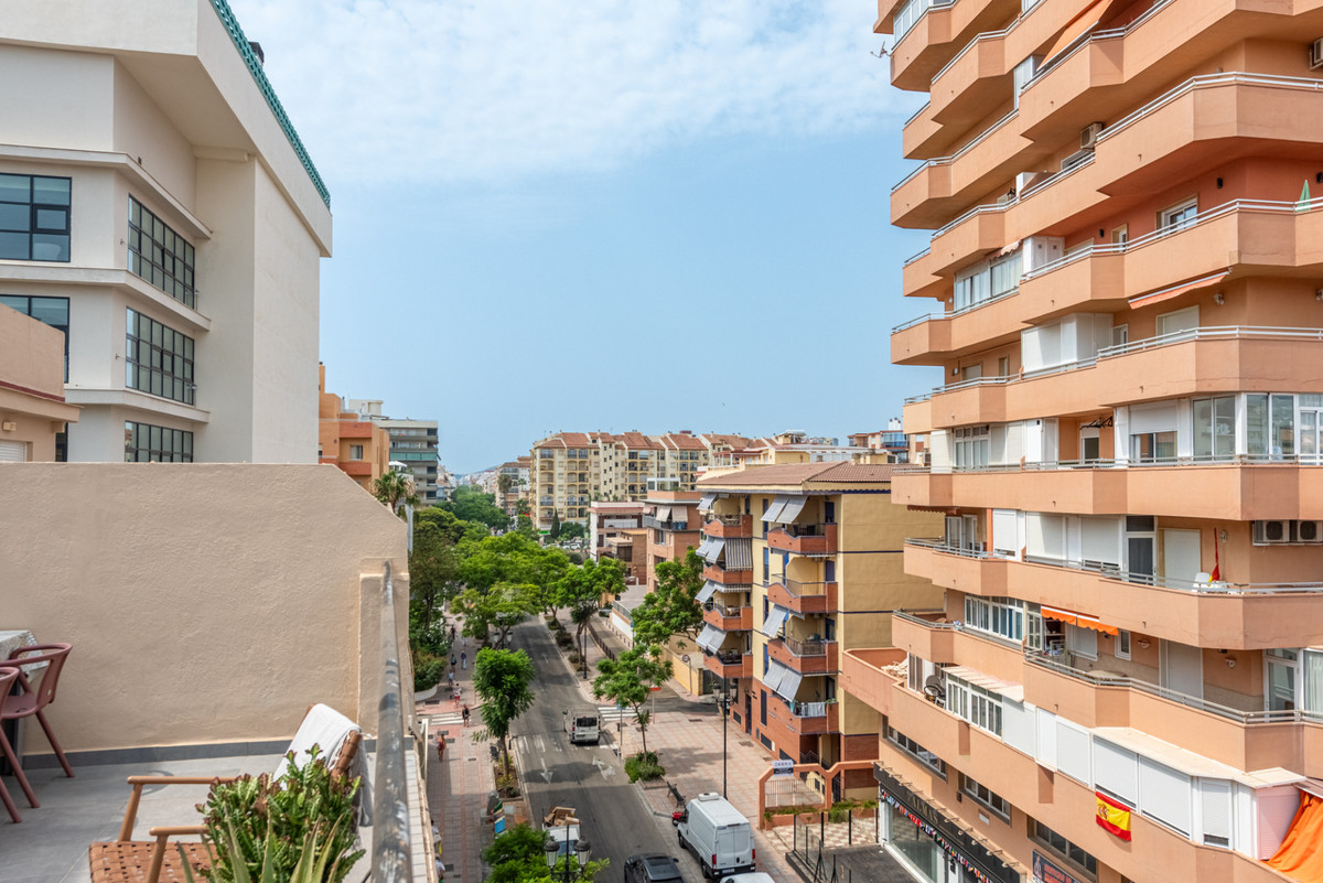 2 Bed Apartment for sale in Los Boliches Costa Del Sol, Málaga, Spain