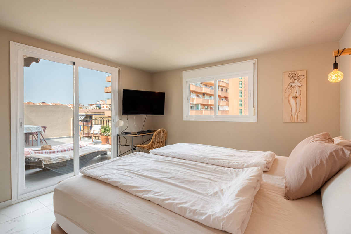 2 Bed Apartment for sale in Los Boliches Costa Del Sol, Málaga, Spain