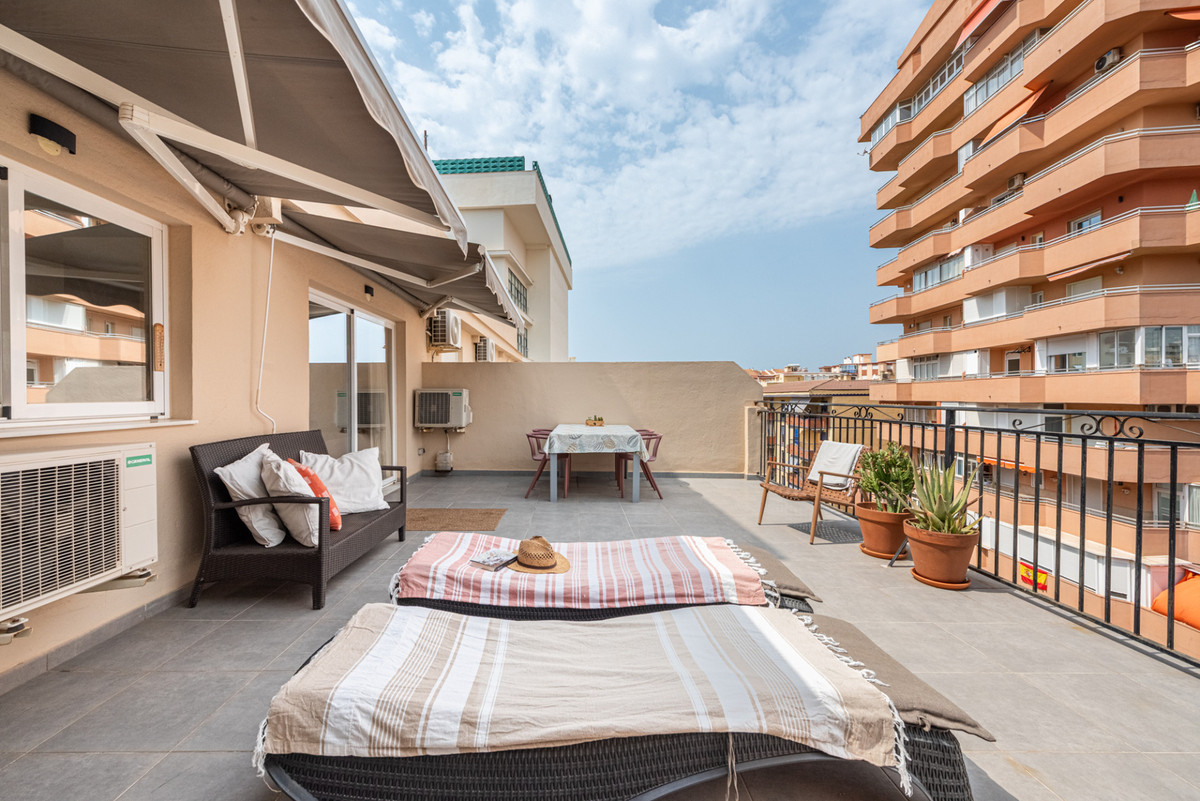 2 Bed Apartment for sale in Los Boliches Costa Del Sol, Málaga, Spain