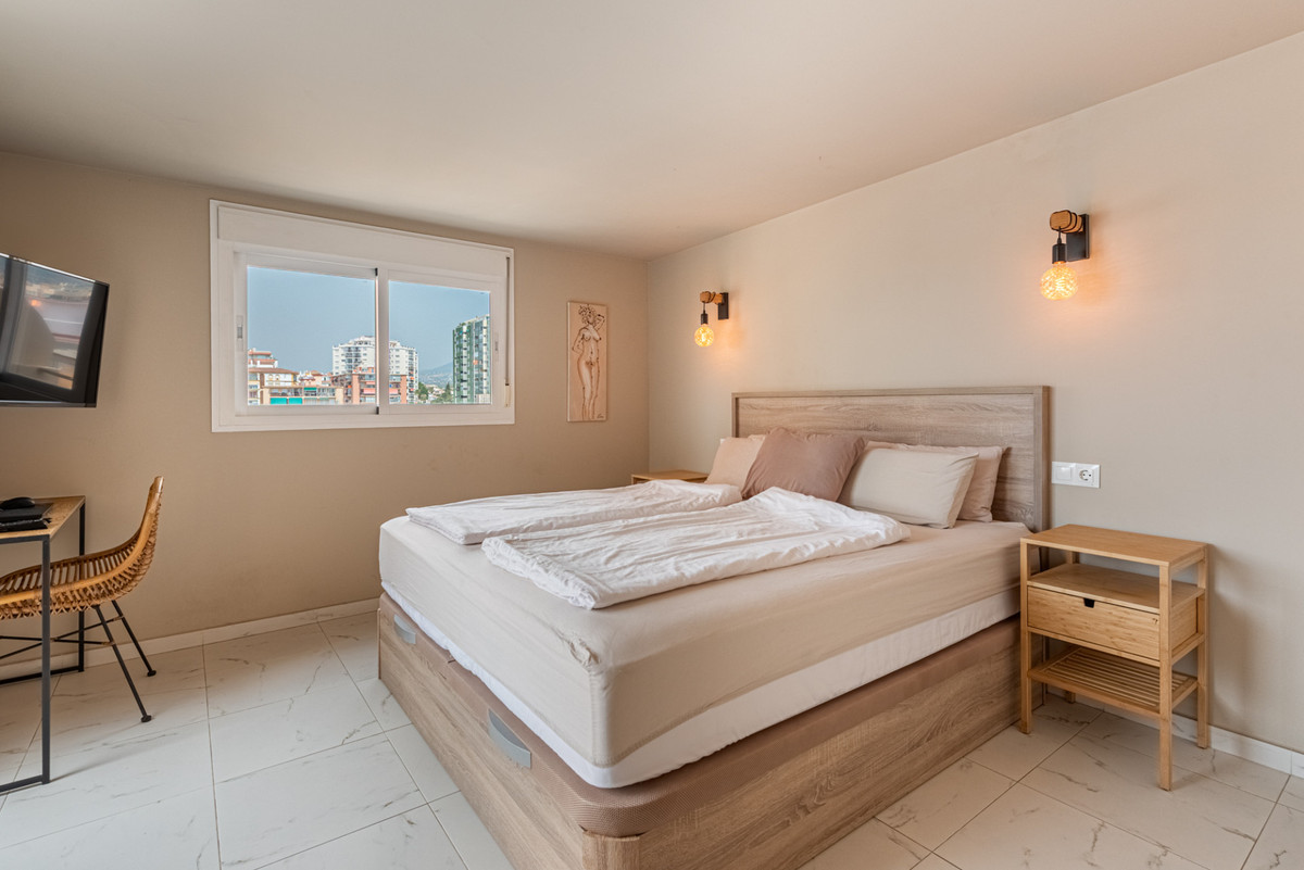 2 Bed Apartment for sale in Los Boliches Costa Del Sol, Málaga, Spain