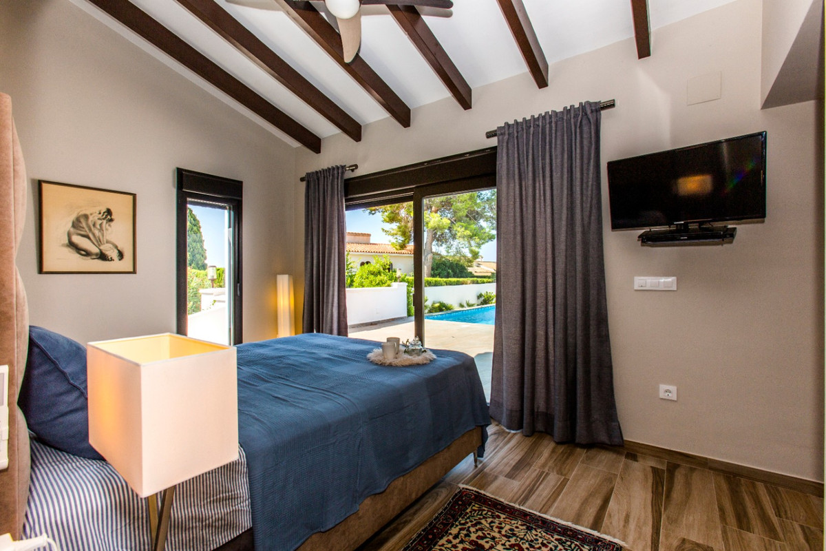 4 Bed Townhouse for sale in Moraira Costa Blanca, Alicante, Spain