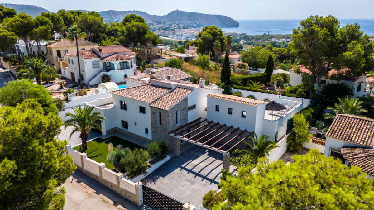 4 Bed Townhouse for sale in Moraira Costa Blanca, Alicante, Spain
