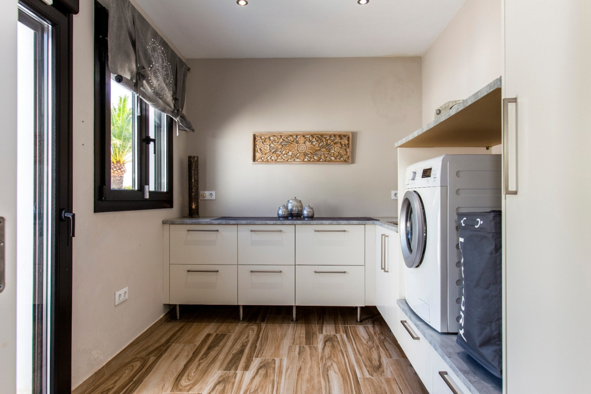 4 Bed Townhouse for sale in Moraira Costa Blanca, Alicante, Spain