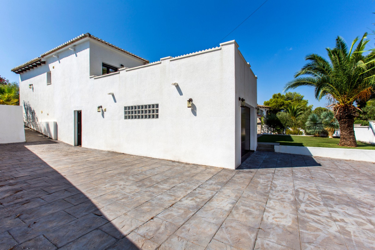 4 Bed Townhouse for sale in Moraira Costa Blanca, Alicante, Spain