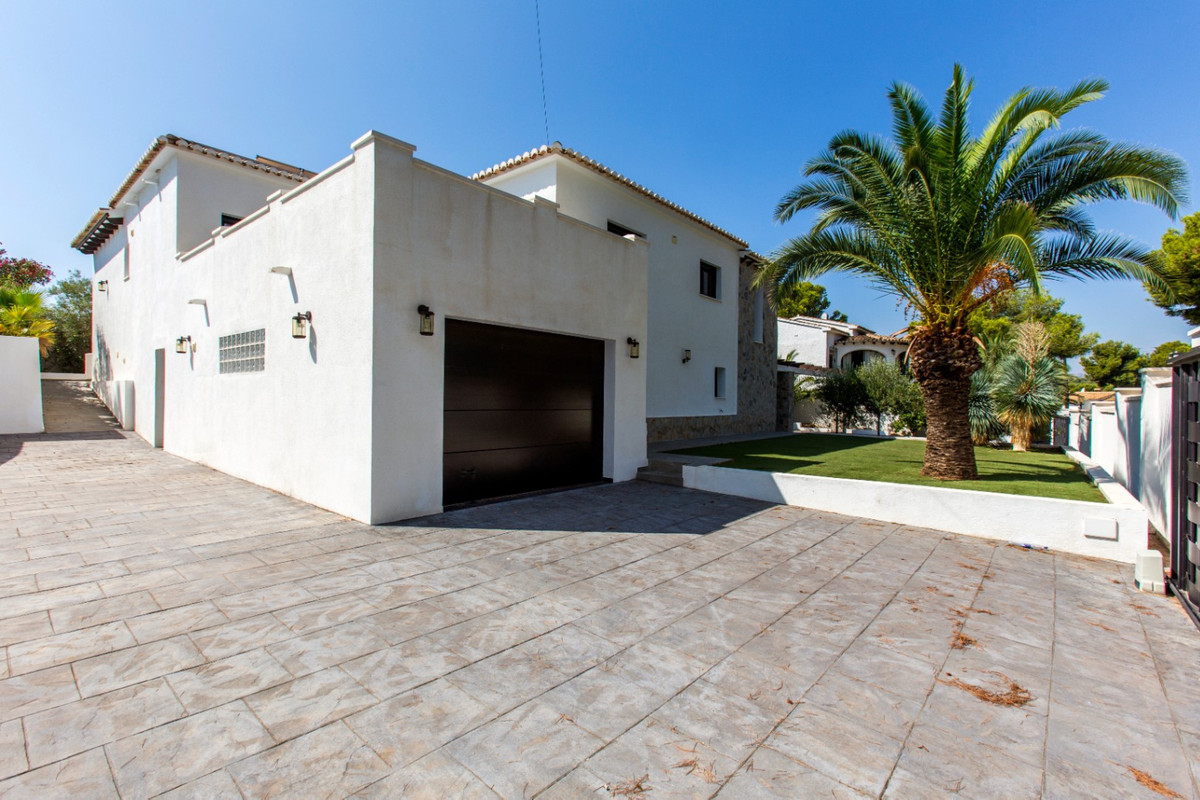 4 Bed Townhouse for sale in Moraira Costa Blanca, Alicante, Spain