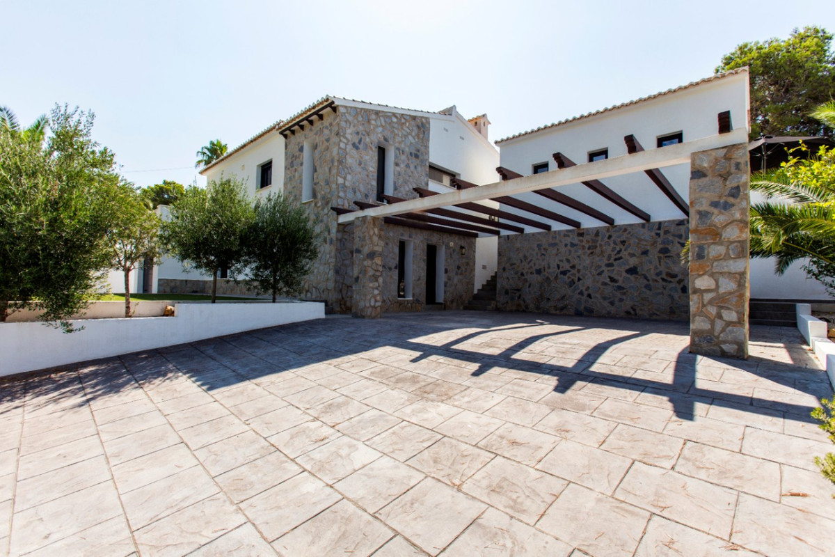 4 Bed Townhouse for sale in Moraira Costa Blanca, Alicante, Spain