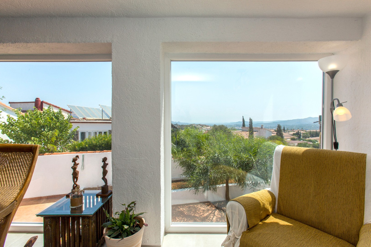 Se vende Villa - Chalet de 5 dormitorios en Costa Blanca, Alicante, España