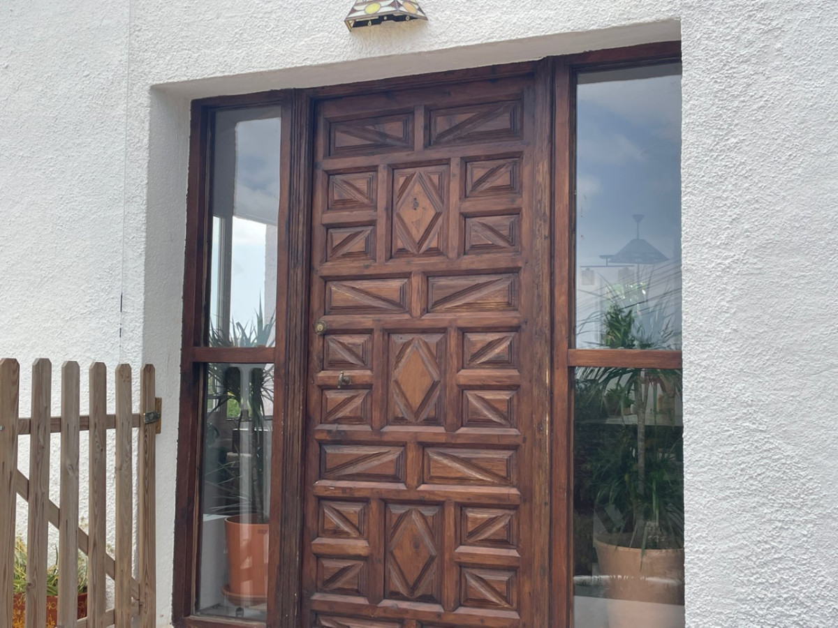 Se vende Villa - Chalet de 5 dormitorios en Costa Blanca, Alicante, España