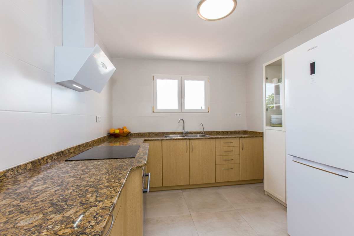 Se vende Villa - Chalet de 5 dormitorios en Costa Blanca, Alicante, España