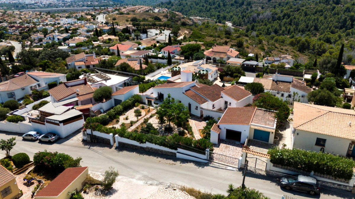 Se vende Villa - Chalet de 5 dormitorios en Costa Blanca, Alicante, España