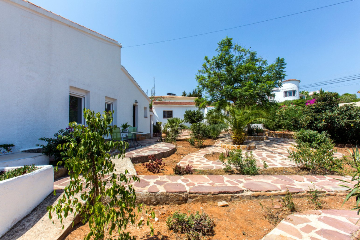 Se vende Villa - Chalet de 5 dormitorios en Costa Blanca, Alicante, España
