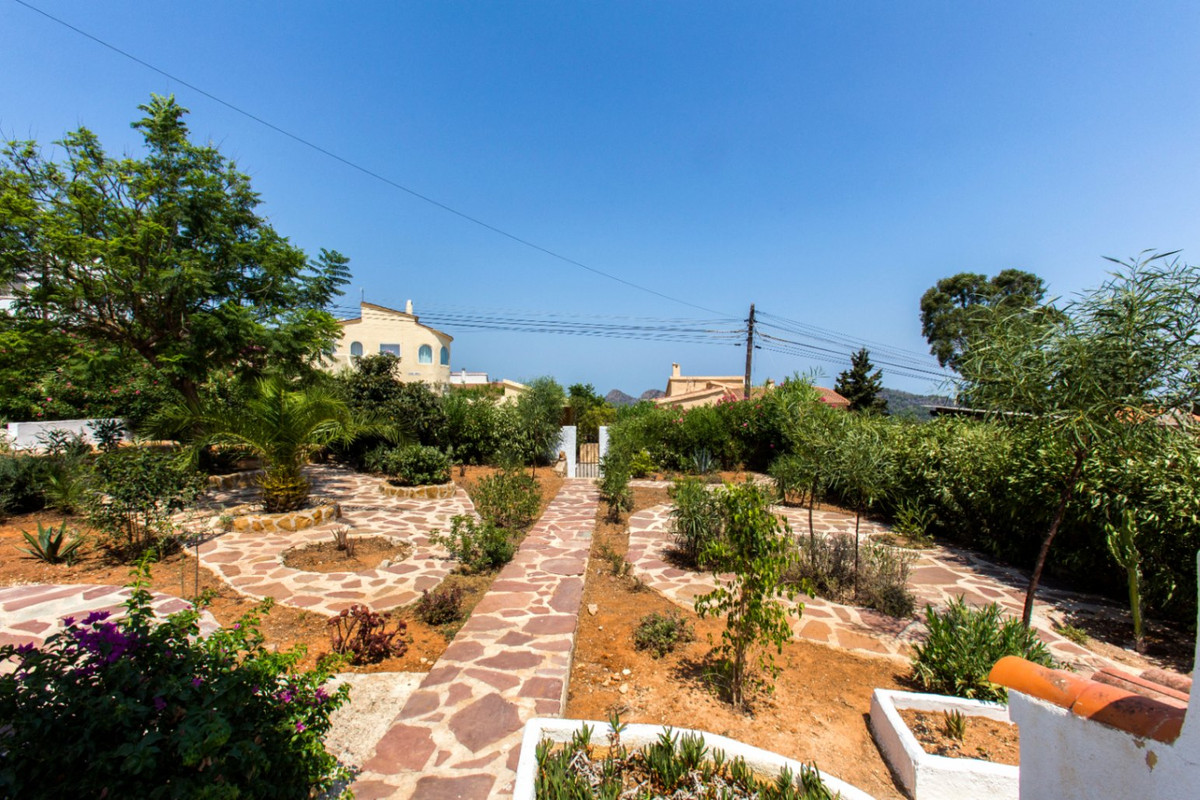 Se vende Villa - Chalet de 5 dormitorios en Costa Blanca, Alicante, España