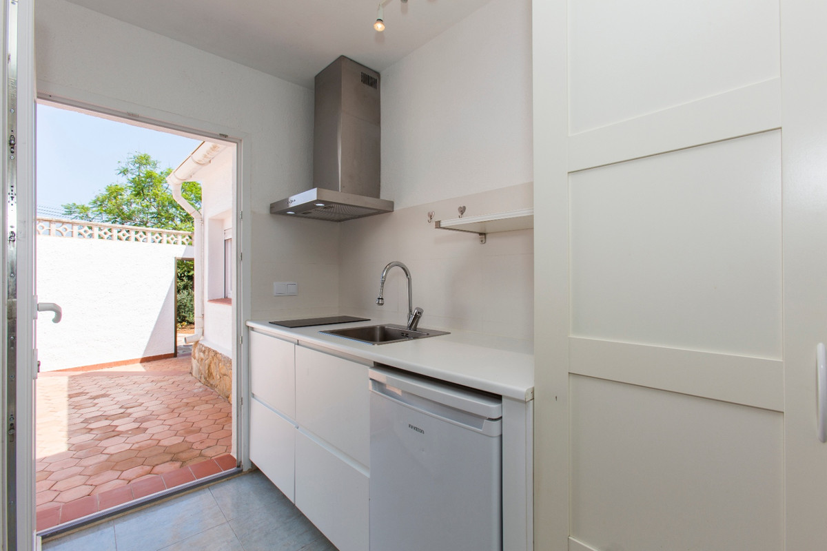 Se vende Villa - Chalet de 5 dormitorios en Costa Blanca, Alicante, España