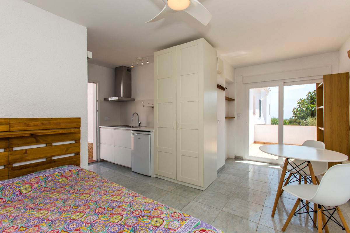 Se vende Villa - Chalet de 5 dormitorios en Costa Blanca, Alicante, España