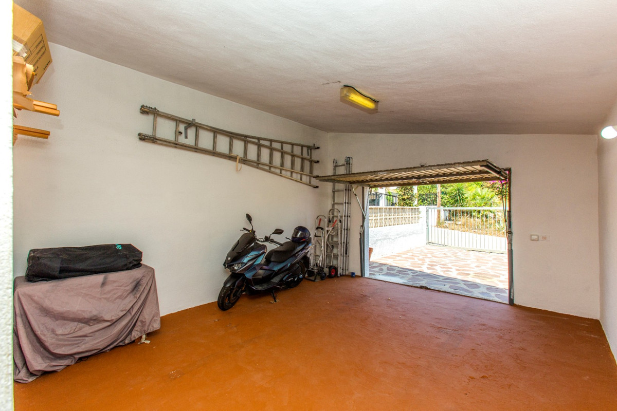 Se vende Villa - Chalet de 5 dormitorios en Costa Blanca, Alicante, España