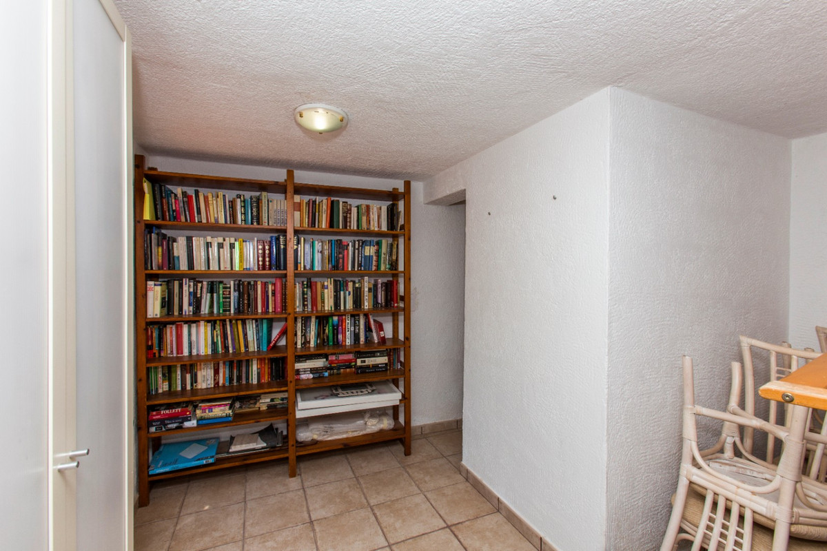 Se vende Villa - Chalet de 5 dormitorios en Costa Blanca, Alicante, España