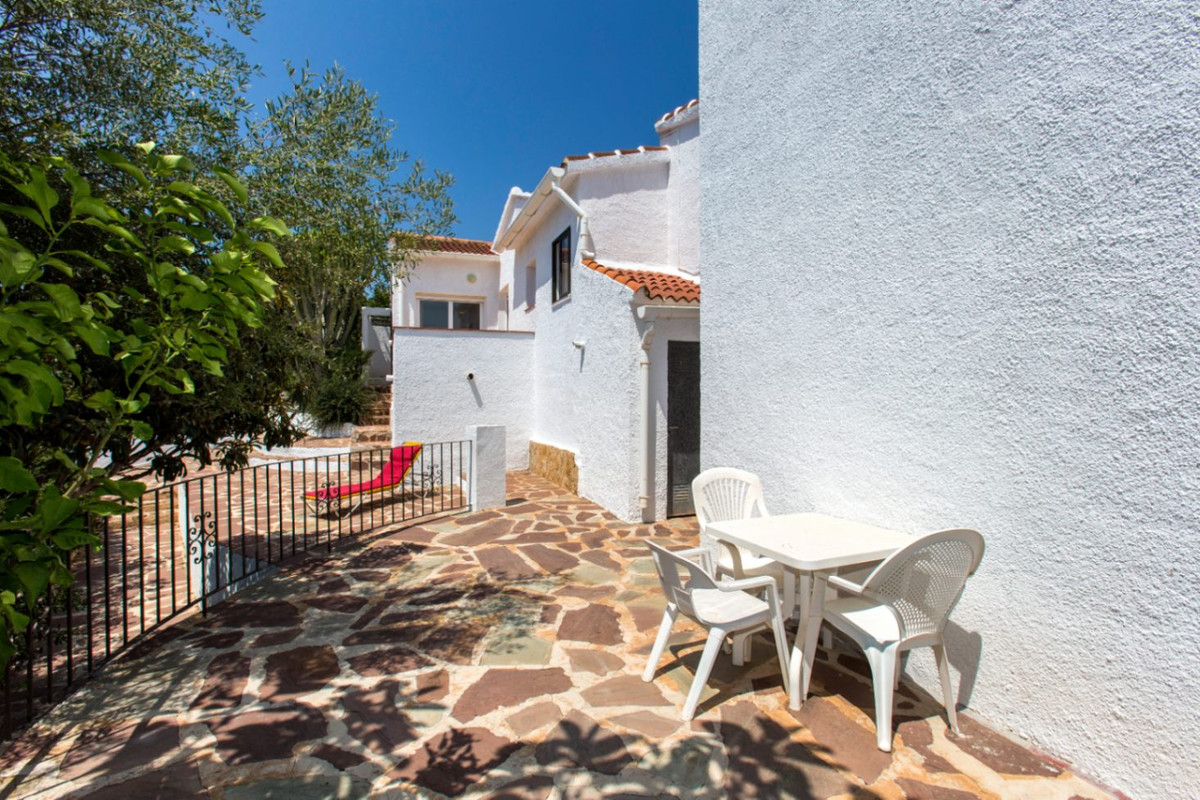 Se vende Villa - Chalet de 5 dormitorios en Costa Blanca, Alicante, España
