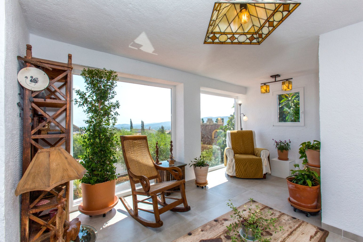 Se vende Villa - Chalet de 5 dormitorios en Costa Blanca, Alicante, España