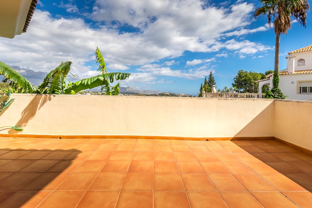 Se vende Villa - Chalet de 4 dormitorios en Costa Blanca, Alicante, España