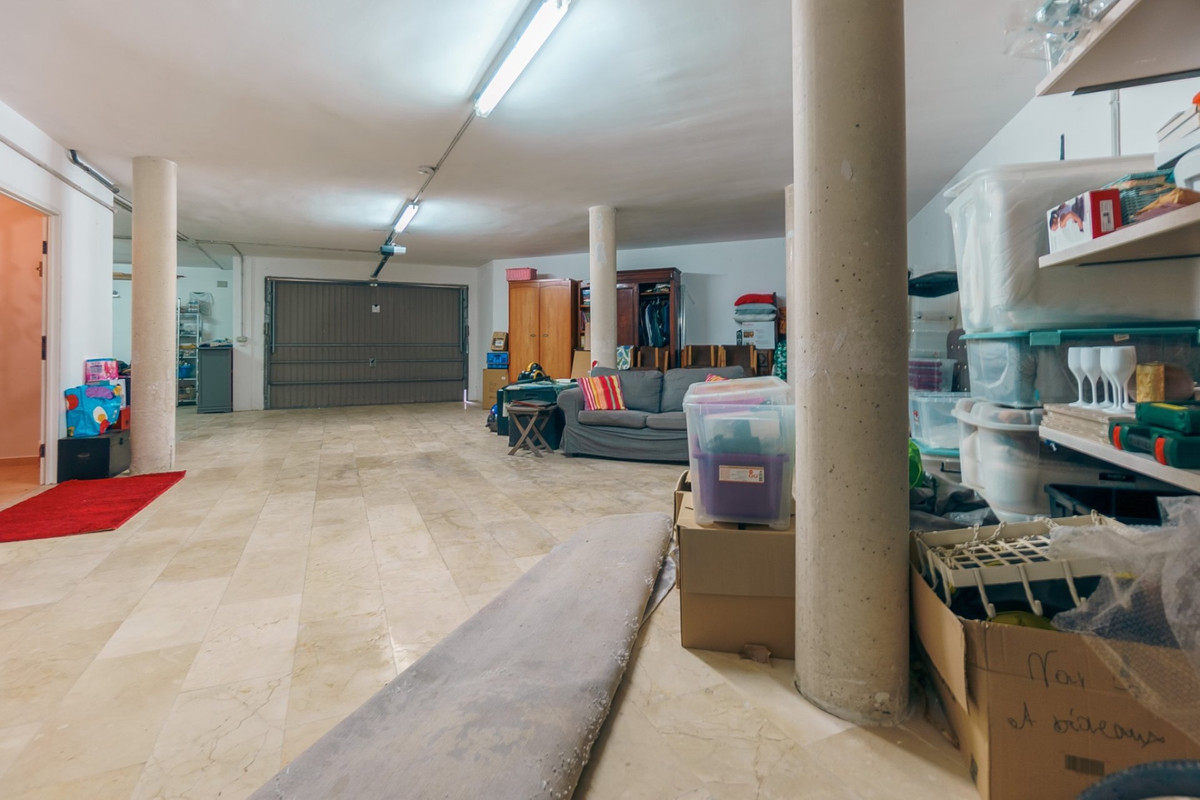 Se vende Villa - Chalet de 4 dormitorios en Costa Blanca, Alicante, España