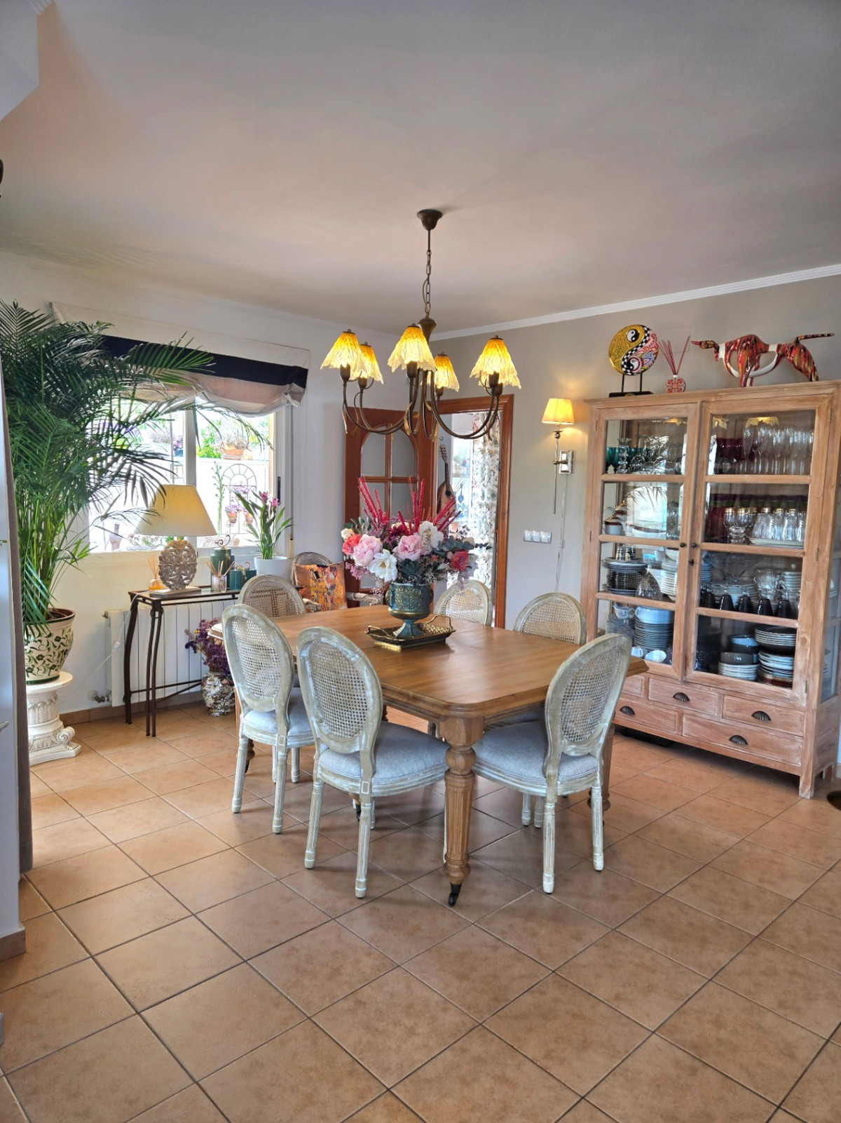 Se vende Villa - Chalet de 4 dormitorios en Costa Blanca, Alicante, España