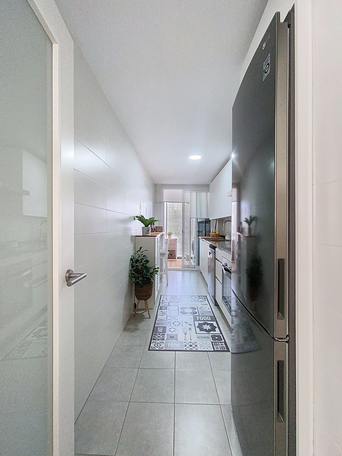 3 Bed Apartment for sale in Estepona Costa Del Sol, Málaga, Spain