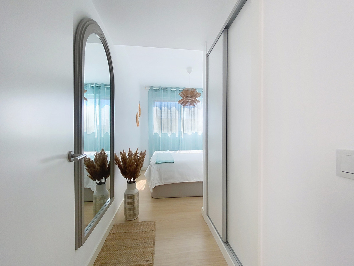 3 Bed Apartment for sale in Estepona Costa Del Sol, Málaga, Spain