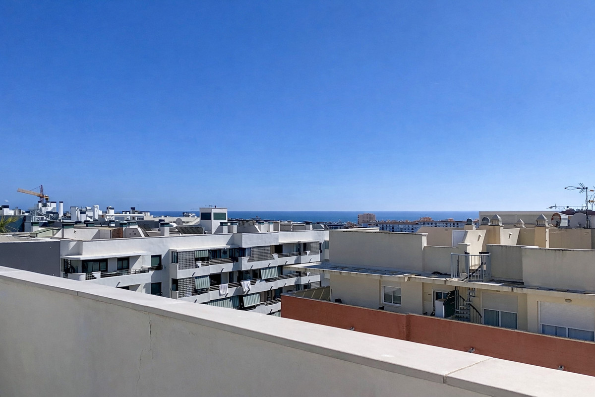 3 Bed Apartment for sale in Estepona Costa Del Sol, Málaga, Spain