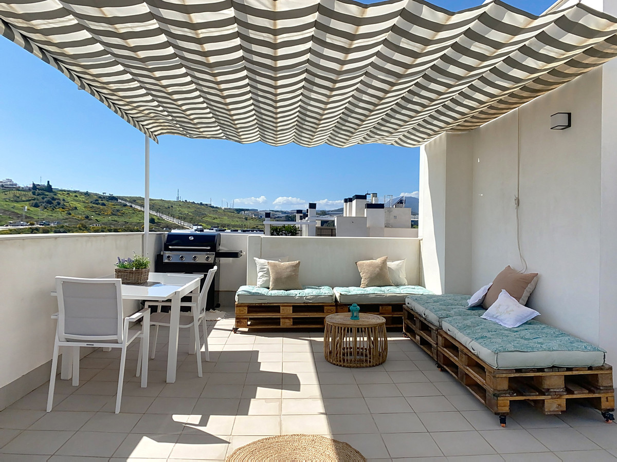 3 Bed Apartment for sale in Estepona Costa Del Sol, Málaga, Spain