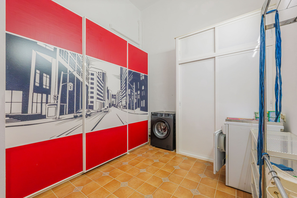 6 Bed Townhouse for sale in Puerto De La Torre Costa Del Sol, Málaga, Spain