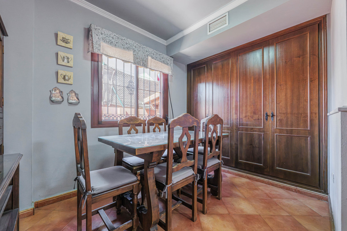6 Bed Townhouse for sale in Puerto De La Torre Costa Del Sol, Málaga, Spain