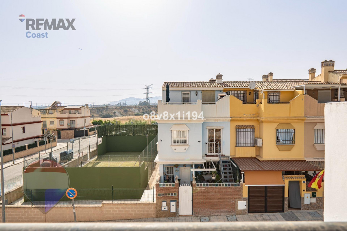 4 Bed Townhouse for sale in Cártama Costa Del Sol, Málaga, Spain