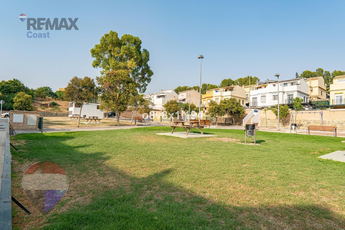 4 Bed Townhouse for sale in Cártama Costa Del Sol, Málaga, Spain
