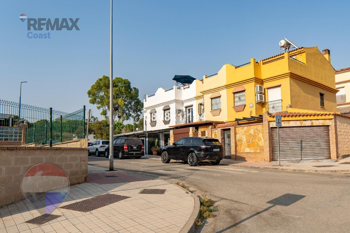 4 Bed Townhouse for sale in Cártama Costa Del Sol, Málaga, Spain
