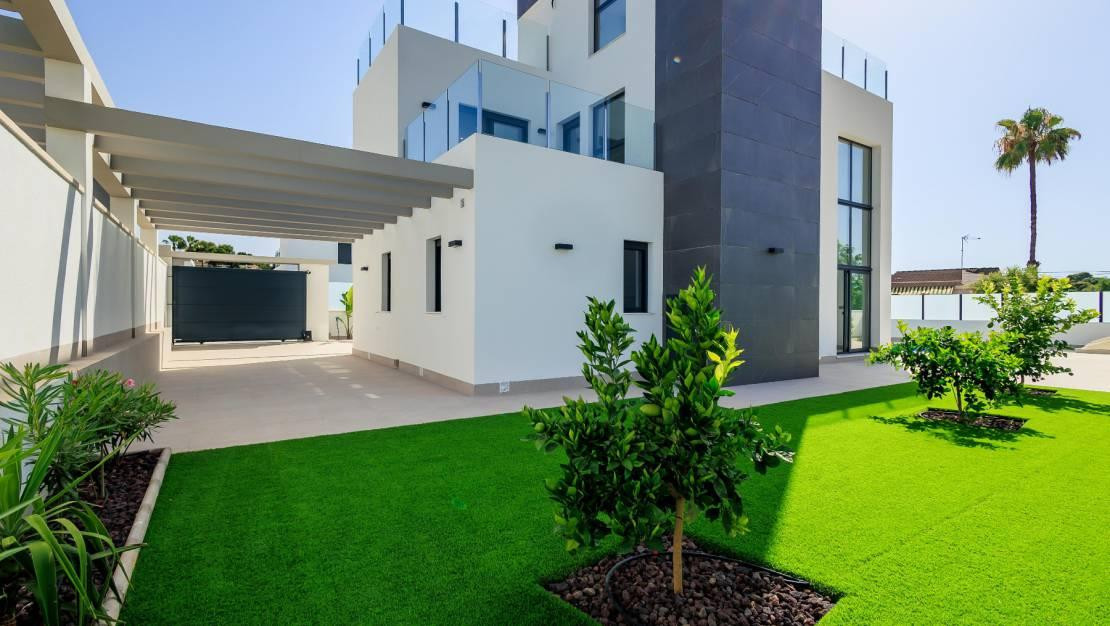 Se vende Adosada de 3 dormitorios en Costa Blanca, Alicante, España