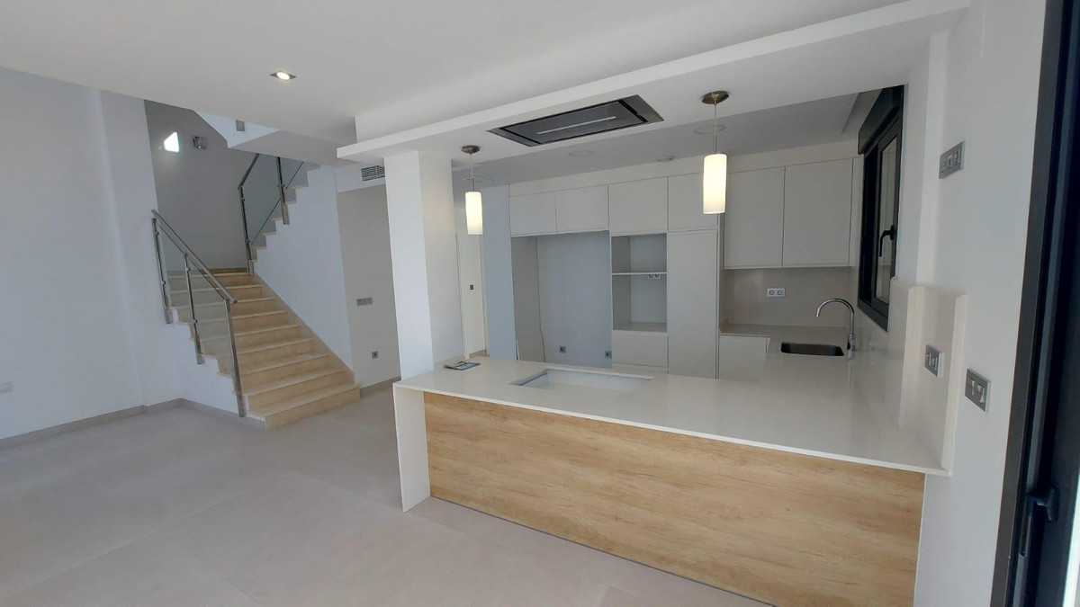 Se vende Adosada de 3 dormitorios en Costa Blanca, Alicante, España