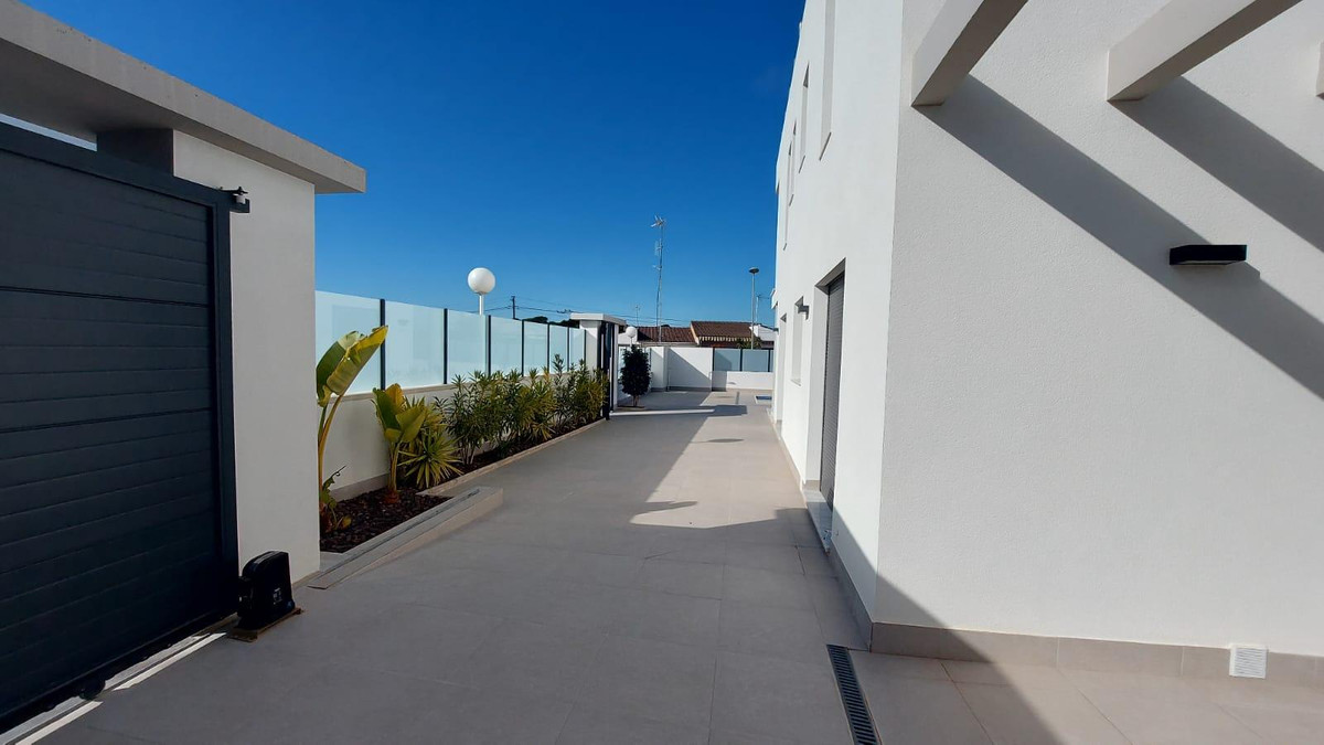 Se vende Adosada de 3 dormitorios en Costa Blanca, Alicante, España