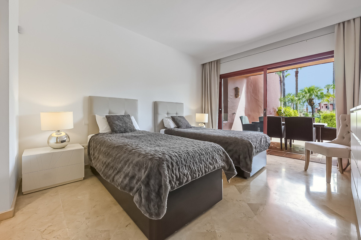 2 Bed Apartment for sale in Estepona Costa Del Sol, Málaga, Spain