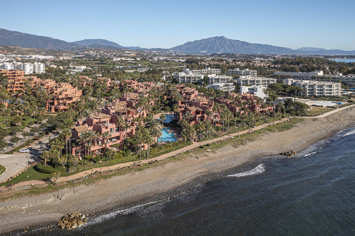 2 Bed Apartment for sale in Estepona Costa Del Sol, Málaga, Spain