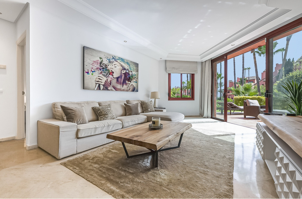 2 Bed Apartment for sale in Estepona Costa Del Sol, Málaga, Spain