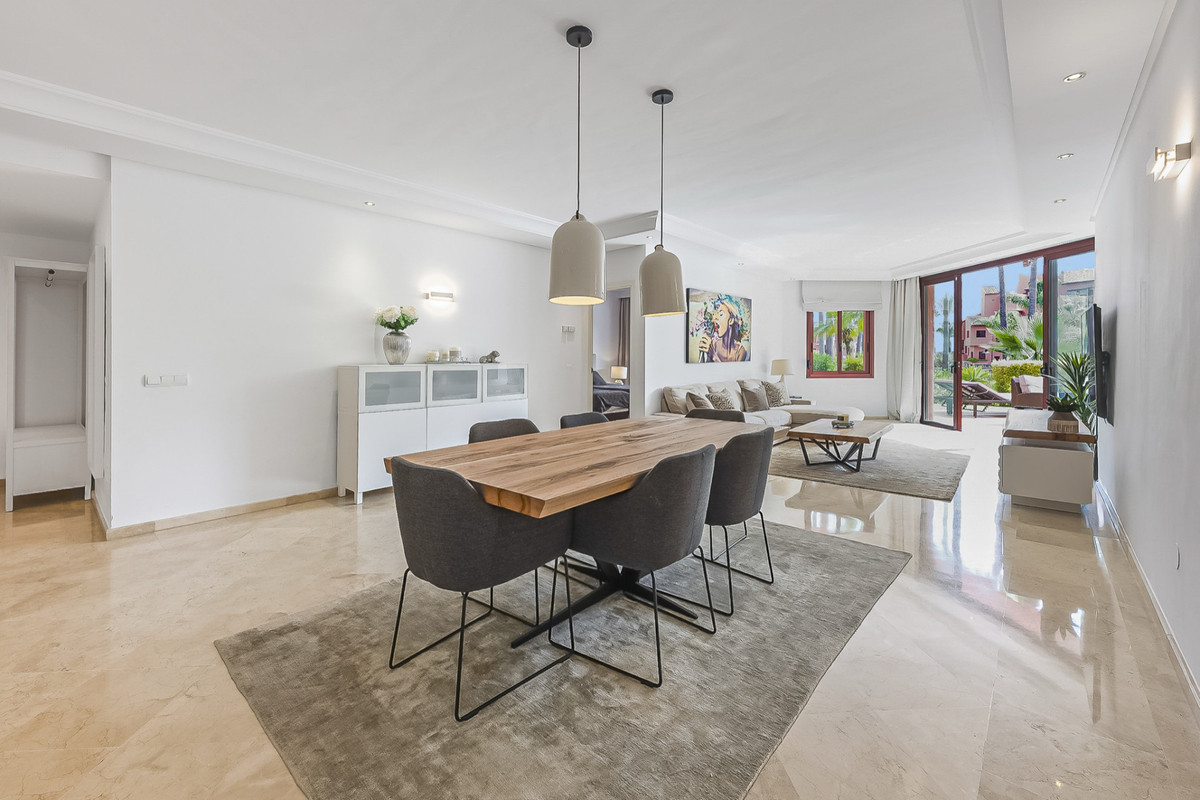 2 Bed Apartment for sale in Estepona Costa Del Sol, Málaga, Spain