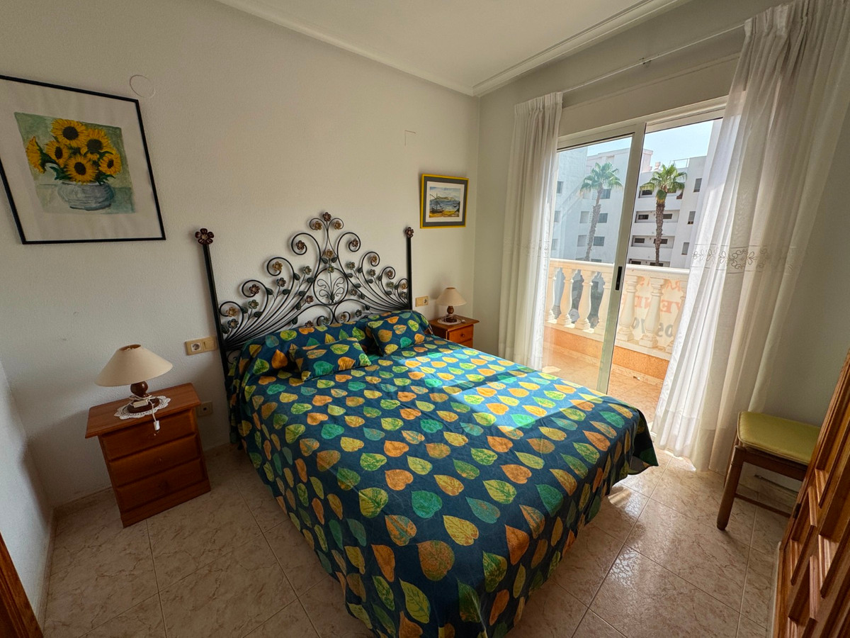 3 Bed Apartment for sale in Guardamar Del Segura Costa Blanca, Alicante, Spain