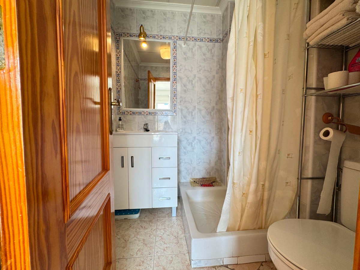 3 Bed Apartment for sale in Guardamar Del Segura Costa Blanca, Alicante, Spain