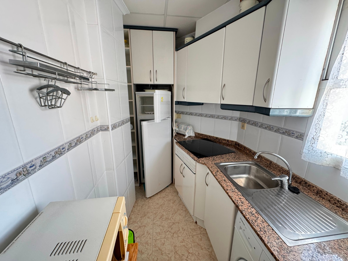 3 Bed Apartment for sale in Guardamar Del Segura Costa Blanca, Alicante, Spain