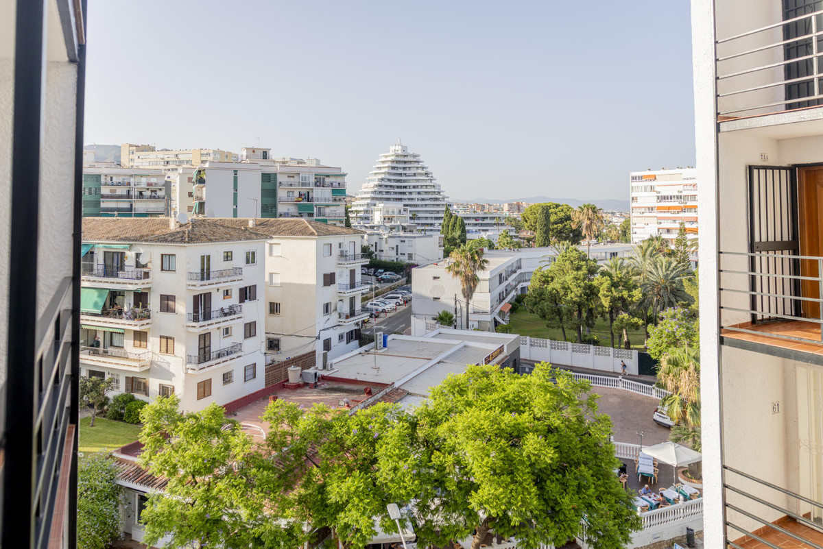 Se vende Apartamento Planta Media de 2 dormitorios en Costa Del Sol, Málaga, España