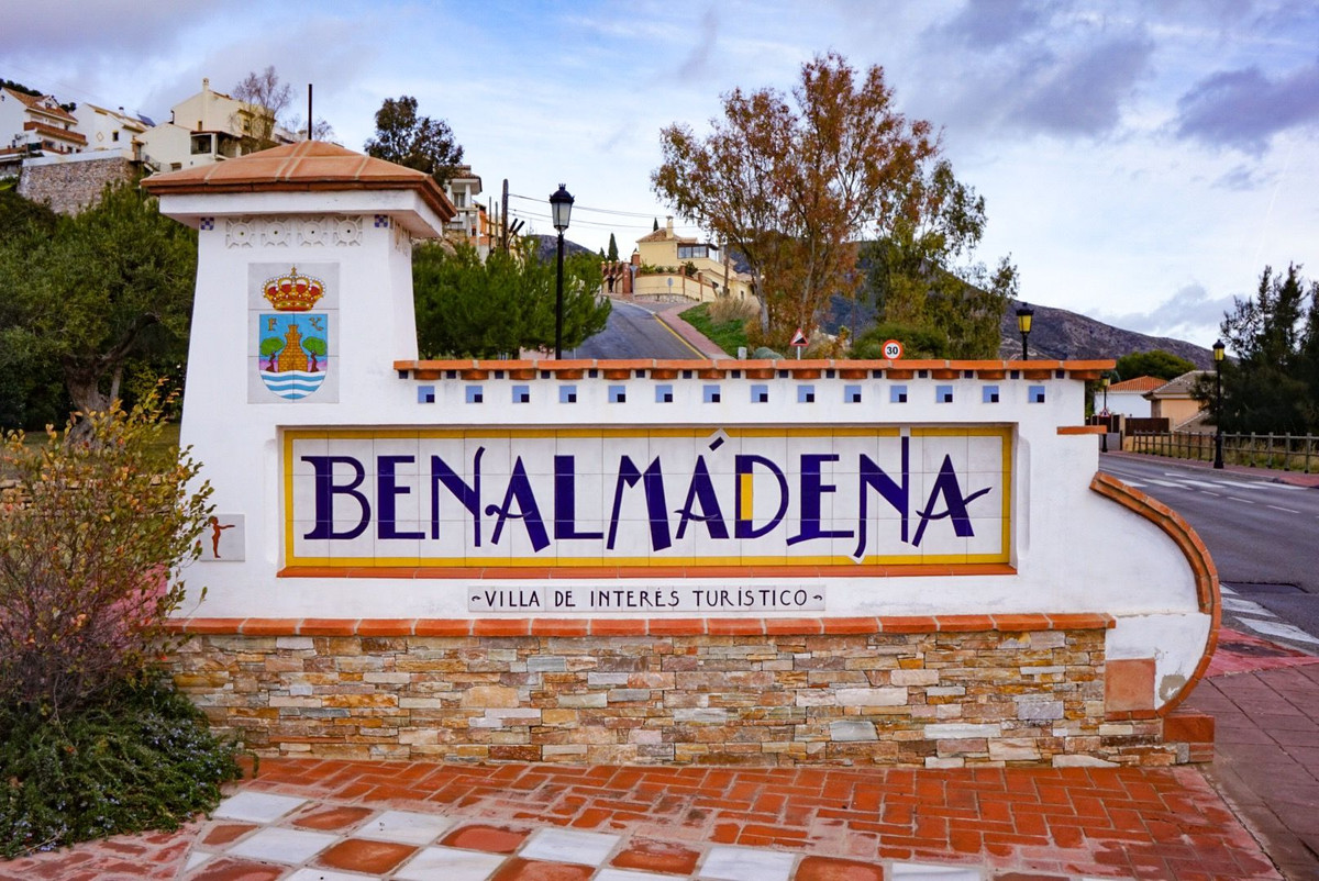 Se vende Apartamento Planta Media de 2 dormitorios en Costa Del Sol, Málaga, España