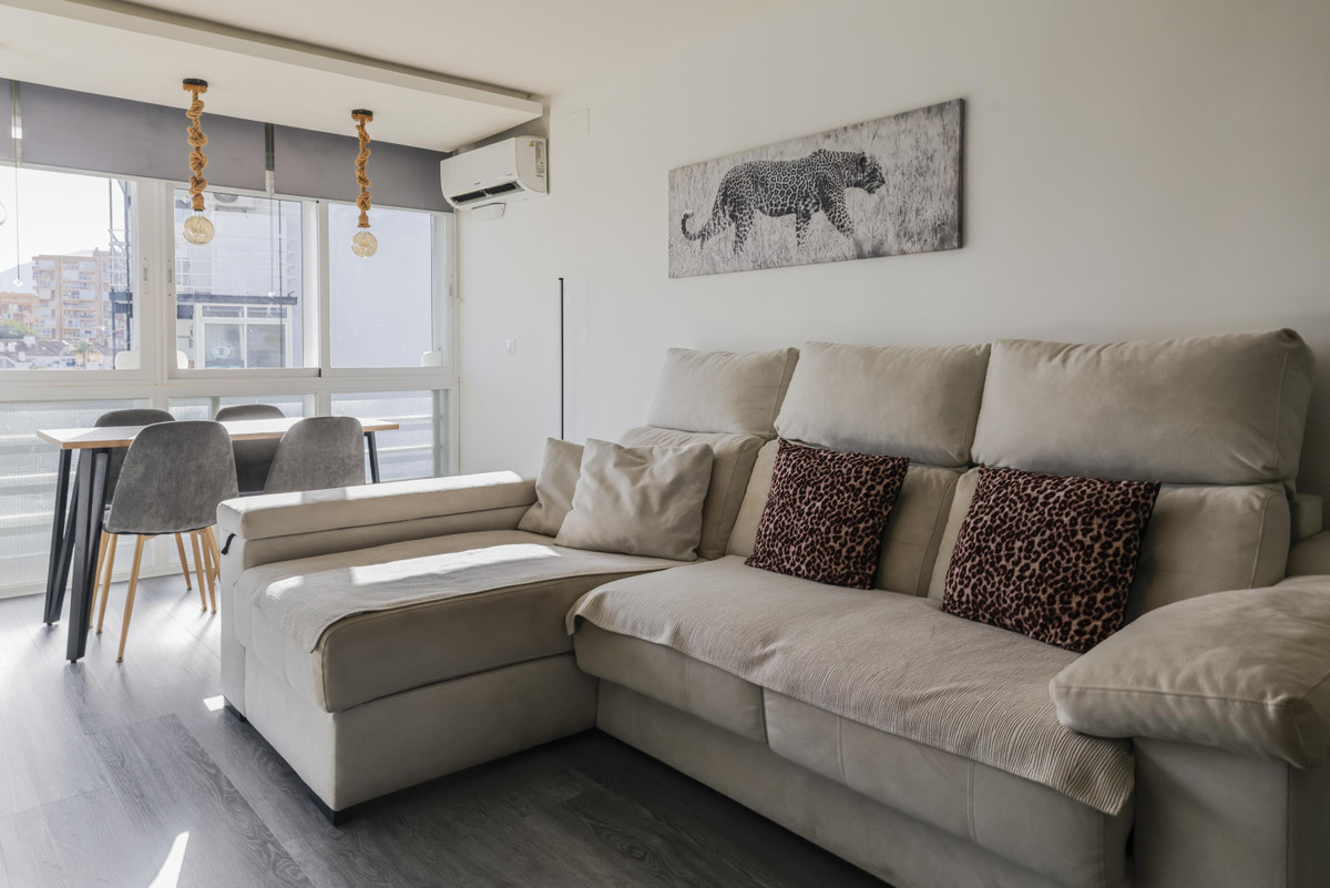 Se vende Apartamento Planta Media de 2 dormitorios en Costa Del Sol, Málaga, España