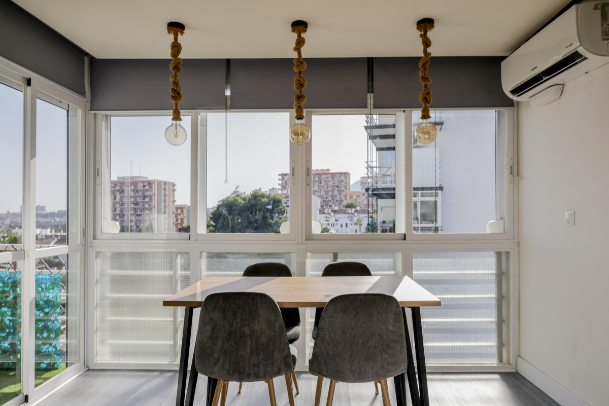 Se vende Apartamento Planta Media de 2 dormitorios en Costa Del Sol, Málaga, España