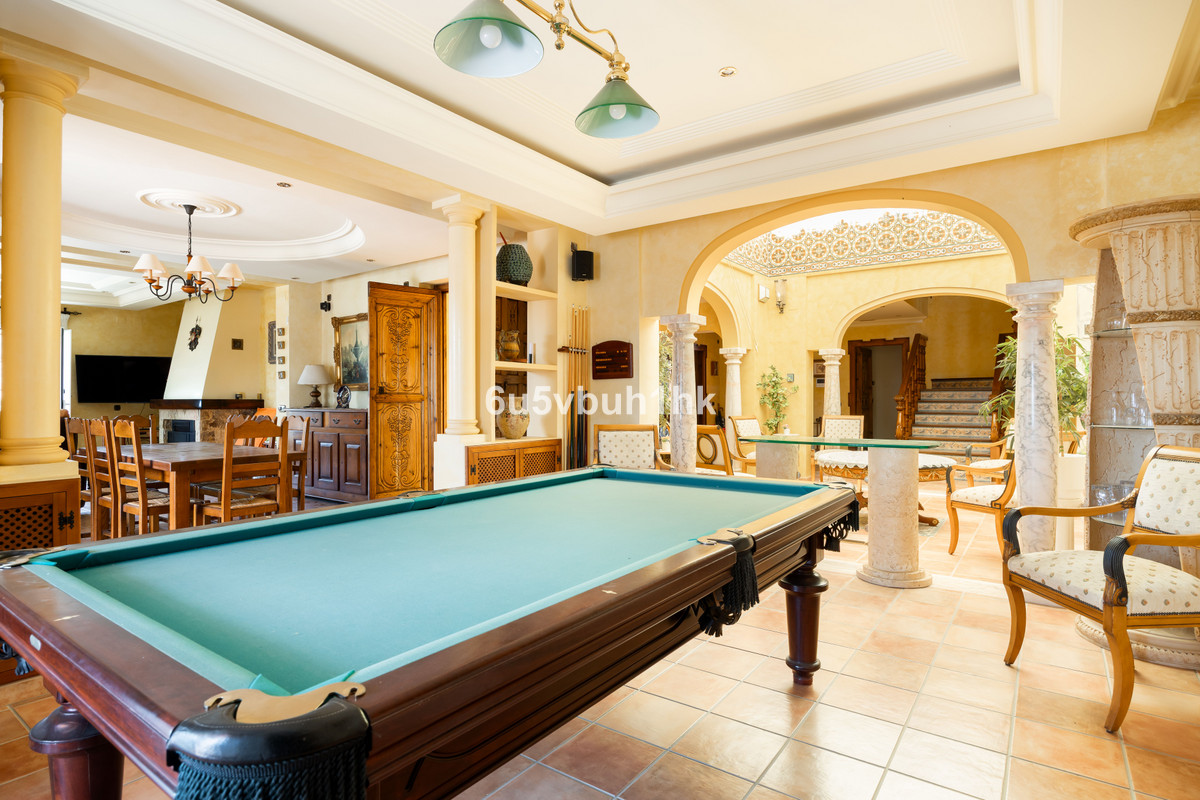 5 Bed Townhouse for sale in Almogía Costa Del Sol, Málaga, Spain